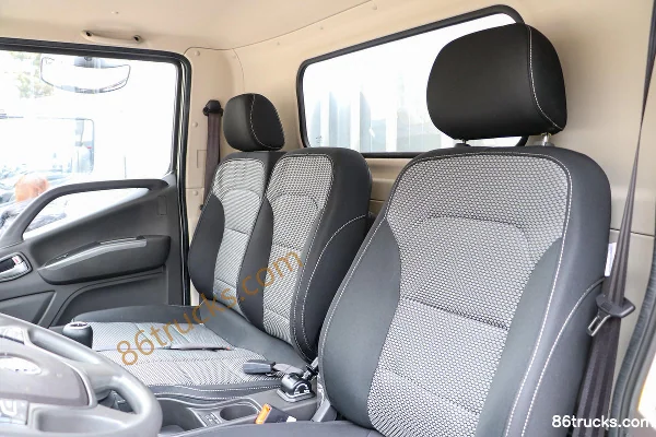 Foton Aumark S1 Light Edition 122 hp 4X2(6 wheels) 4.14m single-row van light truck (China VI) Cab (3) | 86Trucks