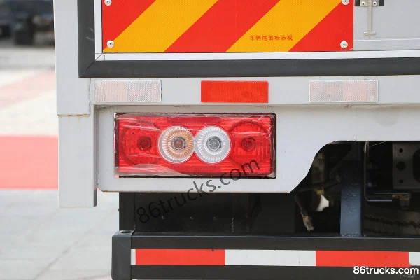 Foton Aumark S1 Light Edition 122 hp 4X2(6 wheels) 4.14m single-row van light truck (China VI) Body (3) | 86Trucks