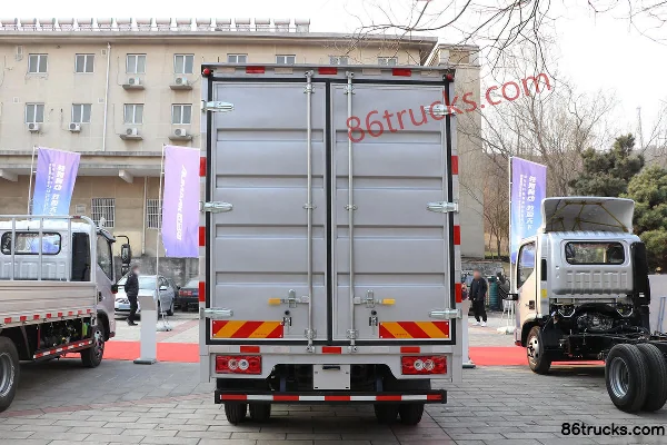 Foton Aumark S1 Light Edition 122 hp 4X2(6 wheels) 4.14m single-row van light truck (China VI) Body (1) | 86Trucks
