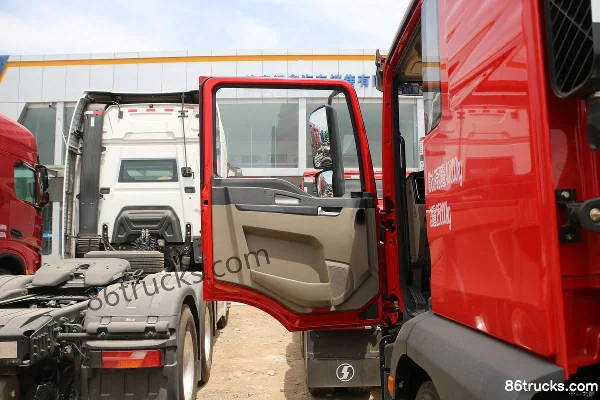 SHACMAN Delong M3000S Lightweight Elite Edition 460 hp 6X4(10 wheels) Tractor Truck (China VI) Cab (1) | 86Trucks