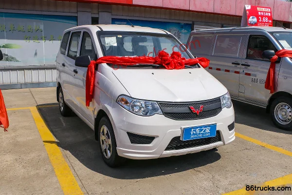 Wuling Hongguang S 2021 S Base 76 hp 7-seat gasoline 1.2L minivan (China VI) Exterior
