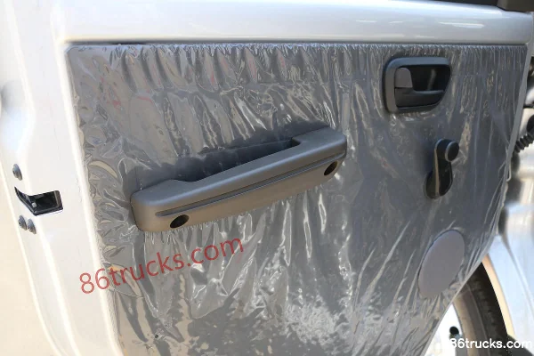 Wuling Rongguang S 2021 Basic 76hp 1.2L Gasoline 5-Seat Light Bus (China VI) Cab (2) | 86Trucks