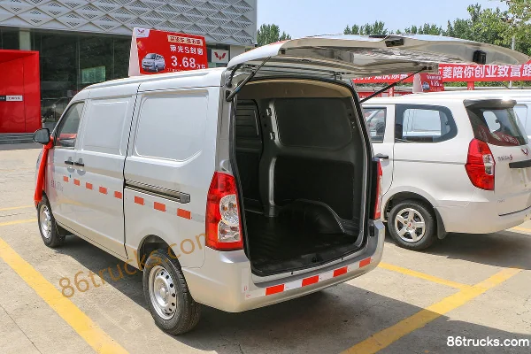 Wuling Rongguang S 2021 Basic 76hp 1.2L Gasoline 5-Seat Light Bus (China VI) Cargo Box (3) | 86Trucks