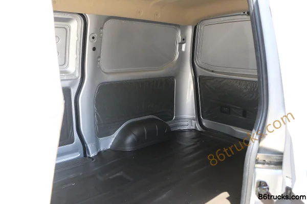 Wuling Rongguang S 2021 Basic 76hp 1.2L Gasoline 5-Seat Light Bus (China VI) Cargo Box (2) | 86Trucks
