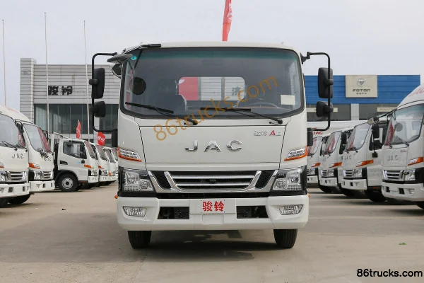 JAC Junling A8 150hp 4X2(6 wheels) 4.22m single-row flatbed light truck Exterior (2) | 86Trucks