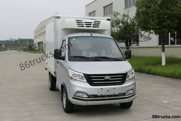 NanJun Ruishuai 2.6T 2.75m Single Row Pure Electric Refrigerated Truck 4X2(6 wheels) Exterior (2) | 86Trucks