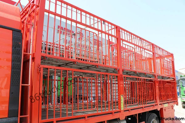 Sinotruk Sitrak G5 Medium Truck 270 hp 4X2(6 wheels) 6.8m Livestock Transport Truck Body (3) | 86Trucks