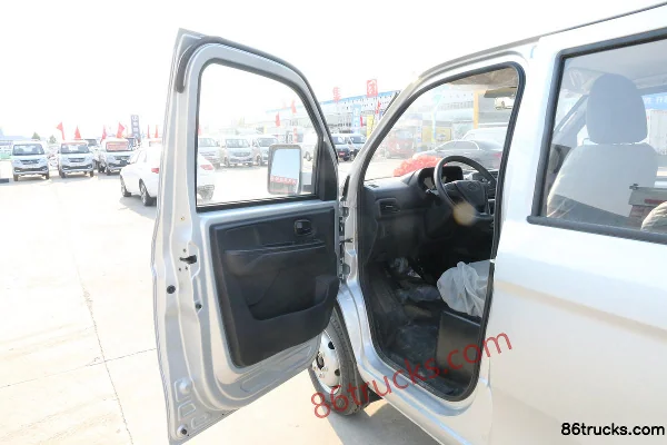 Ankai Shenqi PLUS 1.8L 139 hp 4X2(6 wheels) Gasoline 3.01m Double Row Stake Micro Truck (China VI) Cab (1) | 86Trucks