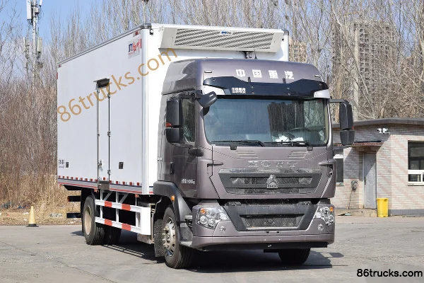 Sinotruk HOWO TX 250hp 4X2(6 wheels) 6.8m Refrigerated Truck (Hongye) Exterior