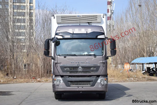 Sinotruk HOWO TX 250hp 4X2(6 wheels) 6.8m Refrigerated Truck (Hongye) Exterior (2) | 86Trucks