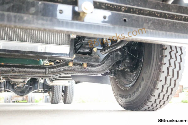 Shifeng Fengshun 130 hp 4X2(6 wheels) Hook Lift Garbage Truck Chassis (3) | 86Trucks