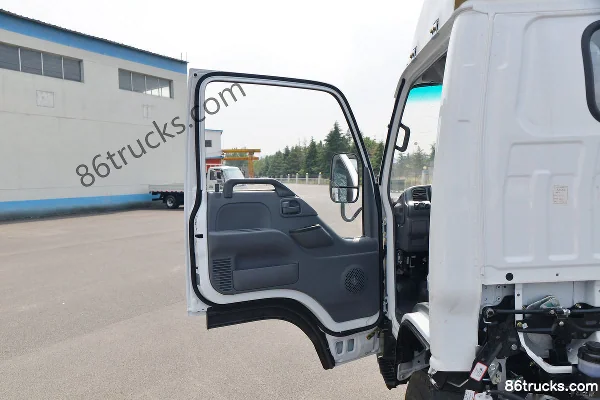 Qingling Lingka Standard Load 122hp 4X2(6 wheels) 4.25m single-row cab box truck (China VI) (1) | 86Trucks