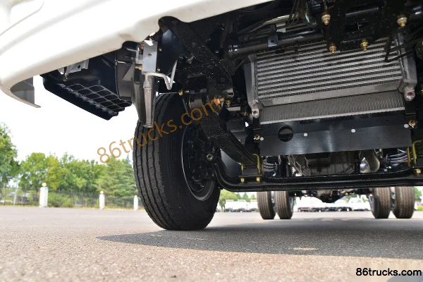 Qingling Lingka Standard Load 122hp 4X2(6 wheels) 4.25m single-row cab box truck (China VI) Chassis (2) | 86Trucks