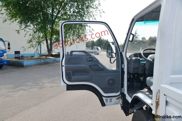 Qingling Lingka Standard Load 127hp 4X2(6 wheels) 4.185m Single Row Flatbed Light Truck (Medium Body) Cab (1) | 86Trucks