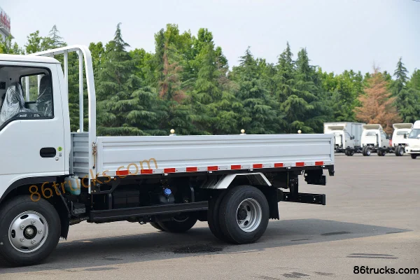 Qingling Lingka Standard Load 127hp 4X2(6 wheels) 4.185m Single Row Flatbed Light Truck (Medium Body) (1) | 86Trucks