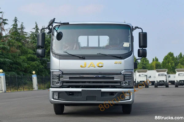 JAC Shuailing Q6 160 hp 4X2(6 wheels) 3.85m crew cab flatbed light truck (wide body) (China VI) Exterior (2) | 86Trucks