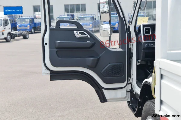 JAC Kangling J5 127 hp 4X2(6 wheels) 4.15m single-row vending truck (China VI) Cab (2) | 86Trucks