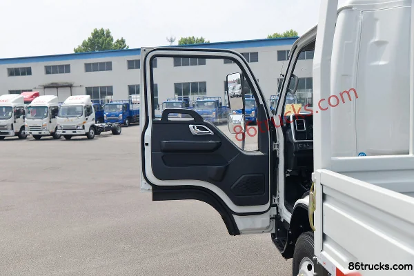 JAC Kangling J5 127 hp 4X2(6 wheels) 4.15m single-row vending truck (China VI) Cab (1) | 86Trucks