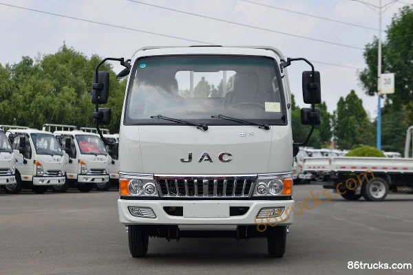 JAC Junling E3 109 ch 4X2(6 roues) camion léger à plateau simple rangée 4,18 m Extérieur (2) | 86Trucks
