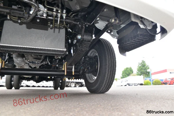 JAC Junling E3 109 ch 4X2(6 roues) camion léger à plateau simple rangée 4,18 m Châssis (3) | 86Trucks