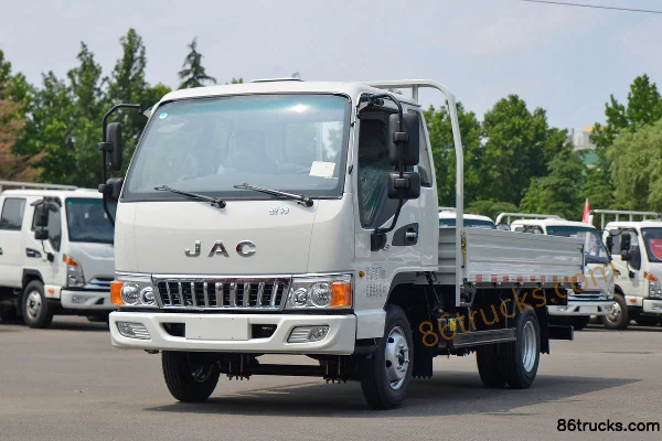 JAC Junling E3 1.8L 130 ch 4X2(6 roues) essence 3,37 m cabine avancée plateau léger (China VI) Extérieur (3) | 86Trucks