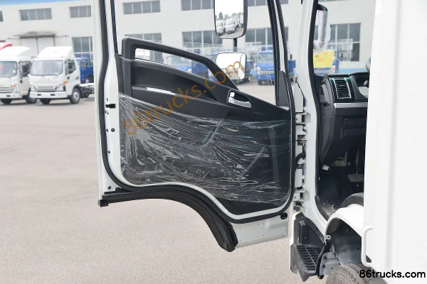 JAC Yunduoduo N5 Luxury 143hp 4X2(6 wheels) 4.15m Single Row Van Light Truck (China VI) Cab (2) | 86Trucks