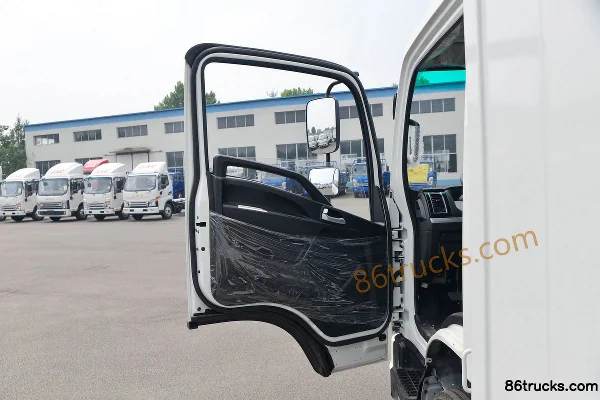 JAC Yunduoduo N5 Luxury 143hp 4X2(6 wheels) 4.15m Single Row Van Light Truck (China VI) Cab (1) | 86Trucks