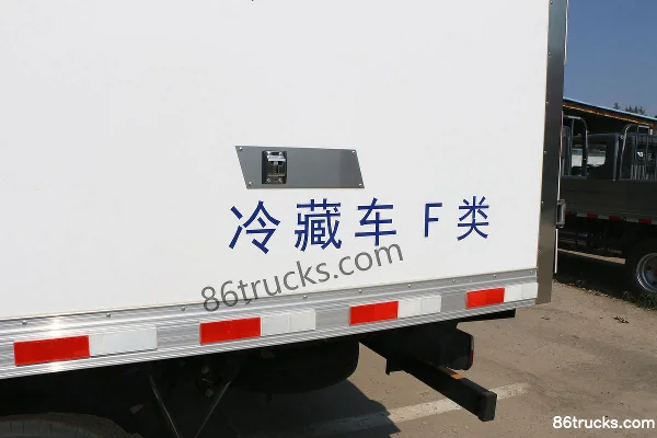 Dongfeng Captain Nebula K6 160hp 4X2(6 wheels) 4.09m single-row refrigerated truck (China VI)(air brake) Body (2) | 86Trucks