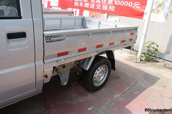 Wuling Rongguang Mini Truck 1.2L 76 hp 4X2(6 wheels) Gasoline 2.08m Double Row Flatbed Mini Truck (China VI) Body (1) | 86Trucks