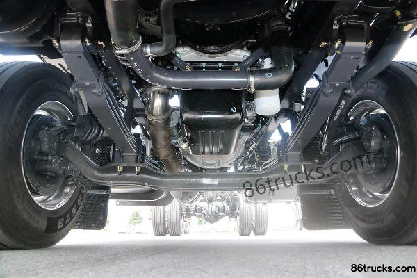 Dongfeng H5V Chuangfu Edition 6.9L diesel 350hp 4X2(6 wheels) Fast Gear 10-speed swap body cargo truck Chassis (1) | 86Trucks