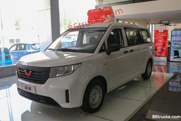 Wuling Zhengcheng Comfort Edition 146 hp 1.5L Gasoline 7-Seat Multi-Purpose Vehicle (China VI) Exterior (3) | 86Trucks