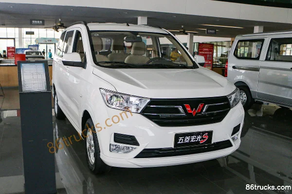 Wuling Hongguang S 2021 Model S Standard 99 hp 7-seat Gasoline 1.5L minivan (China VI) Exterior