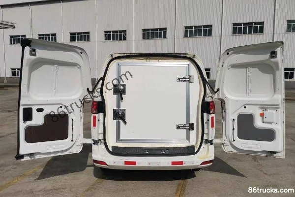BAIC Ruixiang Boteng V2 3.015T 2.19m Single Row Pure Electric Refrigerated Truck 50.38kWh 4X2(6 wheels) Chassis (3) | 86Trucks