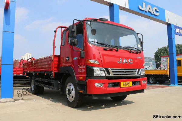 JAC Dewos V8 170hp 4X2(6 wheels) 5m semi-row wing van cargo truck Exterior