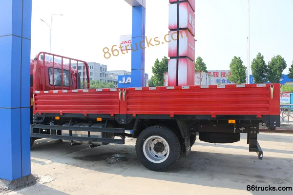 JAC Dewos V8 170hp 4X2(6 wheels) 5m semi-row wing van cargo truck Body (2) | 86Trucks