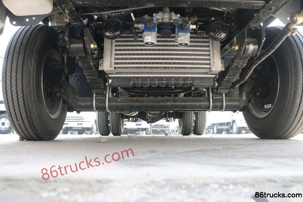 Foton Xiaoyun S1 115hp 4X2(6 wheels) 3.67m single-row flatbed light truck (China VI) Chassis (1) | 86Trucks