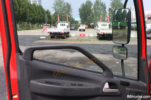 FAW Jiefang J6F Wide Body 160hp 4X2(6 wheels) 4.78m Semi-row Stake Light Truck Cab (2) | 86Trucks