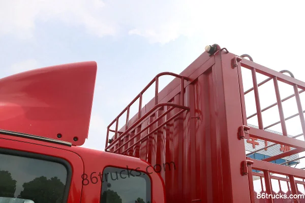 FAW Jiefang J6F Wide Body 160hp 4X2(6 wheels) 4.78m Semi-row Stake Light Truck (2) | 86Trucks