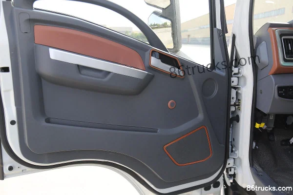 Dayun Xianglong 4,5T 4,12 m cabine simple fourgon électrique pur 81,14 kWh 4X2(6 roues) Intérieur (1) | 86Trucks