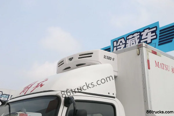FAW Jiefang Hu VN 130hp 4X2(6 wheels) 4.13m Refrigerated Truck Body (1) | 86Trucks