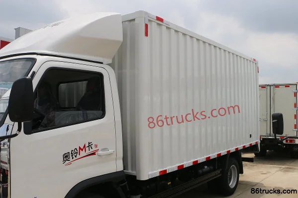 Foton Aoling M Card 132 hp 4X2(6 wheels) 4.17m Single-row Box Small Truck (Air Brake) Body (1) | 86Trucks