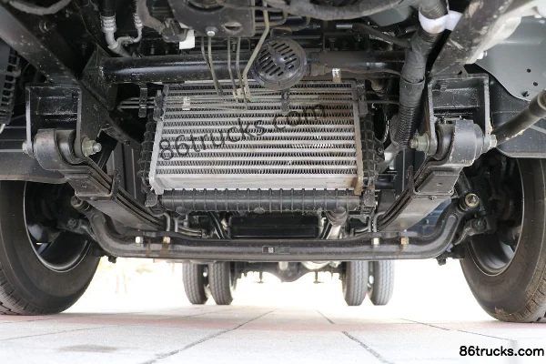 Foton Aumark S1 série légère 122 ch 4X2(6 roues) camion léger fourgon cabine simple 3,7 m (China VI) Châssis (1) | 86Trucks