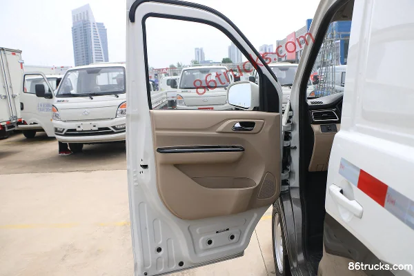 Changan Kuayue Kuayue Star V7 Comfort Edition 2021 Model 122 hp 1.6L Gasoline 2-Seat Panel Van (China VI) Cab (1) | 86Trucks