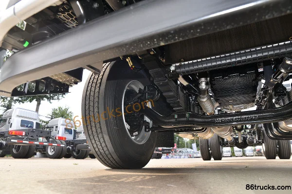 Foton Auman R pro 220 ch 4X2(6 roues) 6,8 m Camion porteur fourgon AMT automatique (China VI) Châssis (2) | 86Trucks