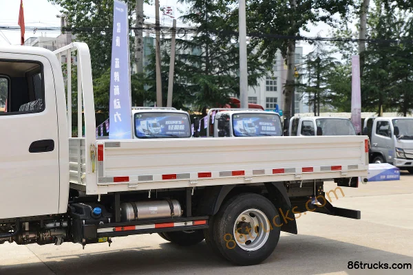 Foton Aumark 1 Series 127 hp 4X2(6 wheels) 3.22m Double Row Flatbed Light Truck (China VI) Body (1) | 86Trucks