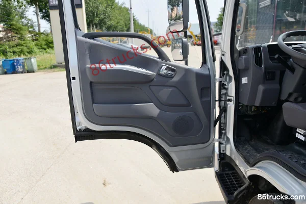 Foton Yutu II 152 hp 4X2(6 wheels) 4.14m AMT Automatic Single Row Van Light Truck (China VI) Cab (2) | 86Trucks