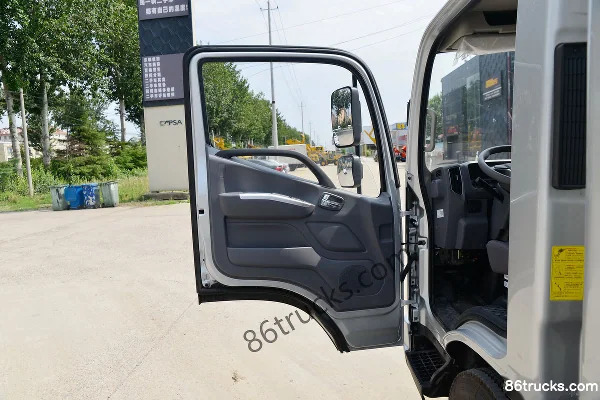 Foton Yutu II 152 hp 4X2(6 wheels) 4.14m AMT Automatic Single Row Van Light Truck (China VI) Cab (1) | 86Trucks