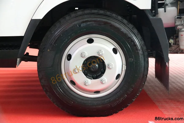Ouling Jiyun 150hp 4X2(6 wheels) 4.15m Single Row Flatbed Light Truck (China VI) Chassis (3) | 86Trucks