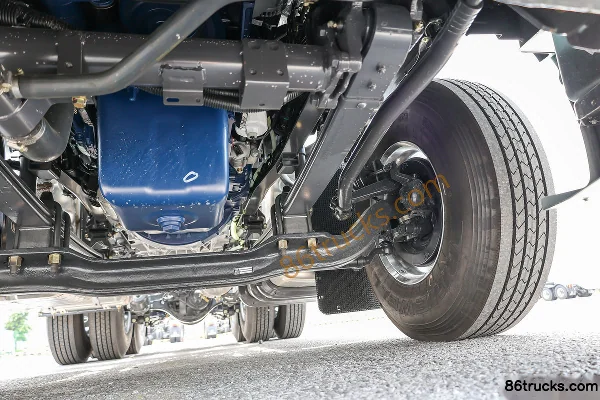 Dongfeng Liuqi Chenglong H5V 460 hp 6X4(10 wheels) AMT automatic tractor truck (China VI) Chassis (3) | 86Trucks