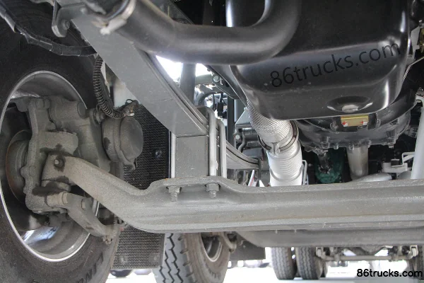 Sinotruk HOWO TX 350 hp 8X4(12 wheels) Oil Tanker (Daiyang Brand) Chassis (2) | 86Trucks